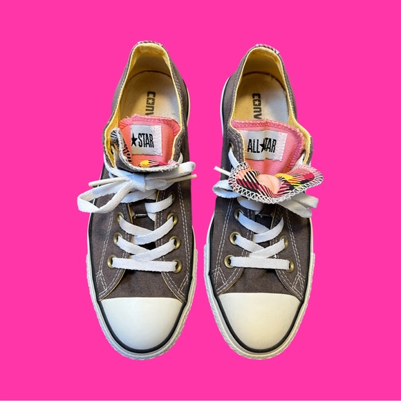 Grey Converse - Picture 2 of 15